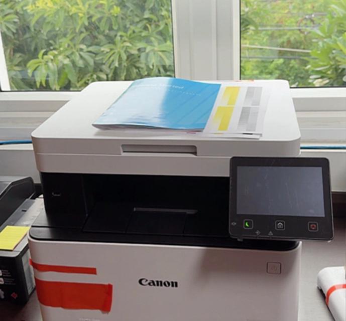 Canon เครื่องพิมพ์เลเซอร์สี มี Wi - fi 1
