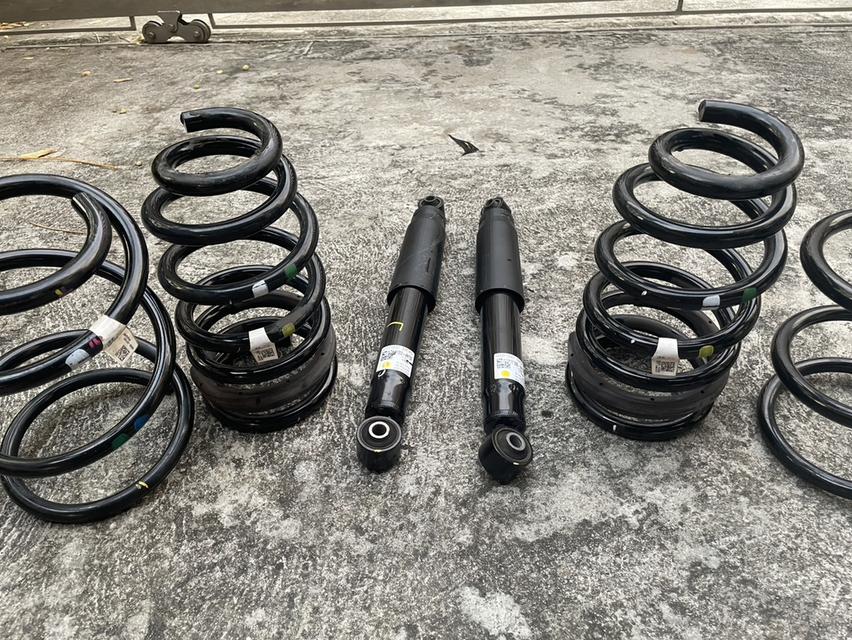 สปริงหน้าและหลัง ถอดจากรถ HYUNDAI H1