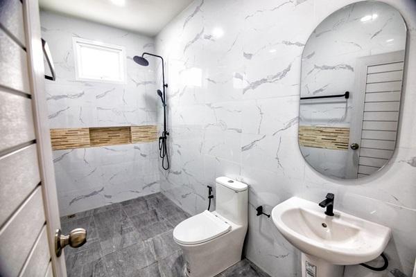 ขายบ้านเดี่ยวใหม่ ชลบุรี พนัสนิคม หนองเหียง ใกล้331 75.8ตร.ว. ฟรีโอน ทำเลดีเงียบสงบ เจ้าของขายเอง โทร 099-4464142 6