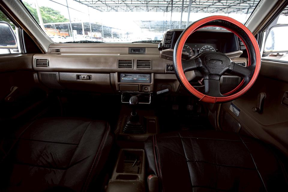Isuzu Space Cab 2.5L ดีเซล ปี 1993 สีเทา เกียร์ธรรดา  14