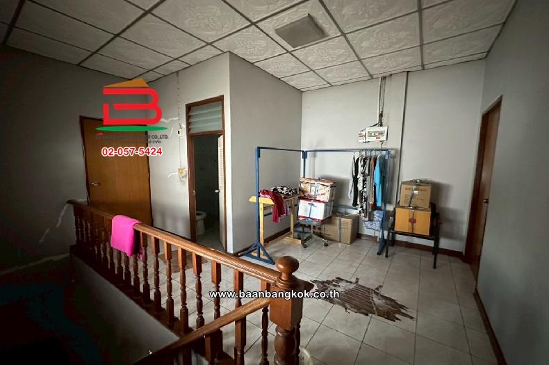 ทาวน์เฮาส์ หมู่บ้าน ทองสถิตย์วิลล่า 6 เนื้อที่ 23.8 ตร.ว ซอยสายไหม 78 แขวงสายไหม เขตบางเขน กรุงเทพมหานคร 8