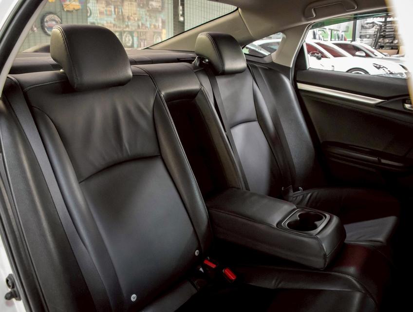 HONDA CIVIC FC 1.8 EL i-VTEC ปี2020 13