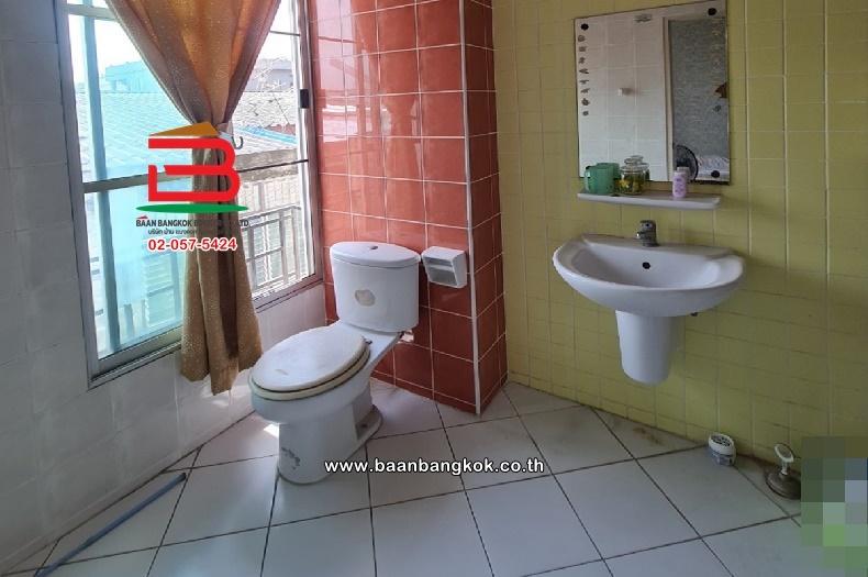 ทาวน์โฮม บ้านกลางเมือง โชคชัย 4 เนื้อที่ 22.6 ตร.ว (โชคชัย 4 ซอย 20) ใกล้สถานีตำรวจโชคชัย 4 แขวงลาดพร้าว เขตลาดพร้าว กรุงเทพมหานคร 10