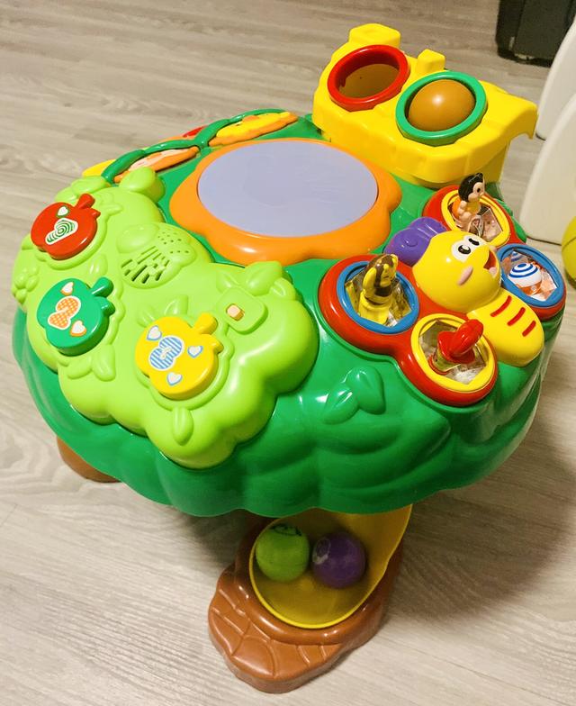 Wisdom Tree Activity Table (โต๊ะกิจกรรมต้นไม้แสนสนุก แบรนด์ Abero)