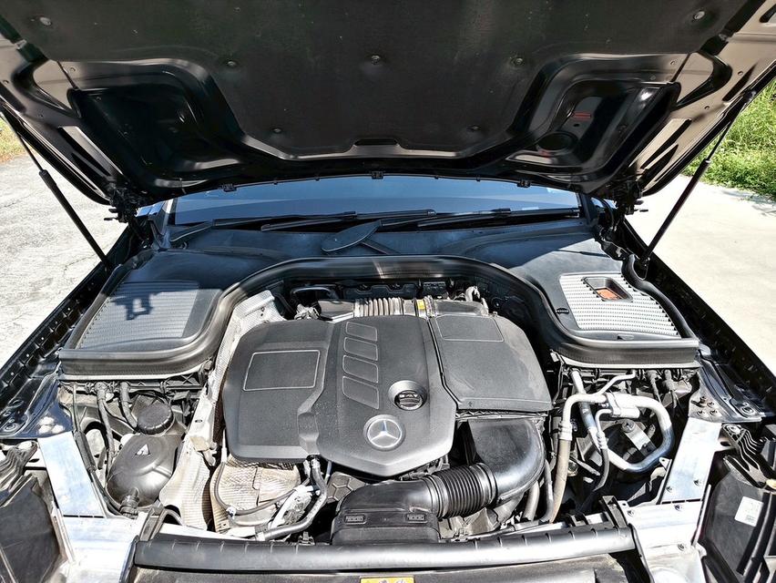 Mercedes-Benz GLC 220d 2.0L 9A/T ปี 2021 8