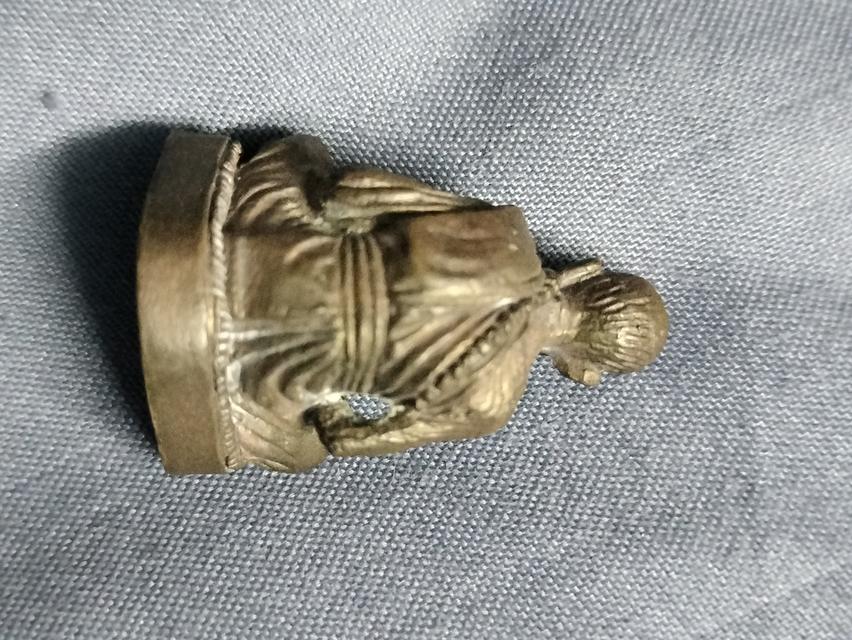 พระเครื่องหลวงปู่หมุน รูปที่ 2