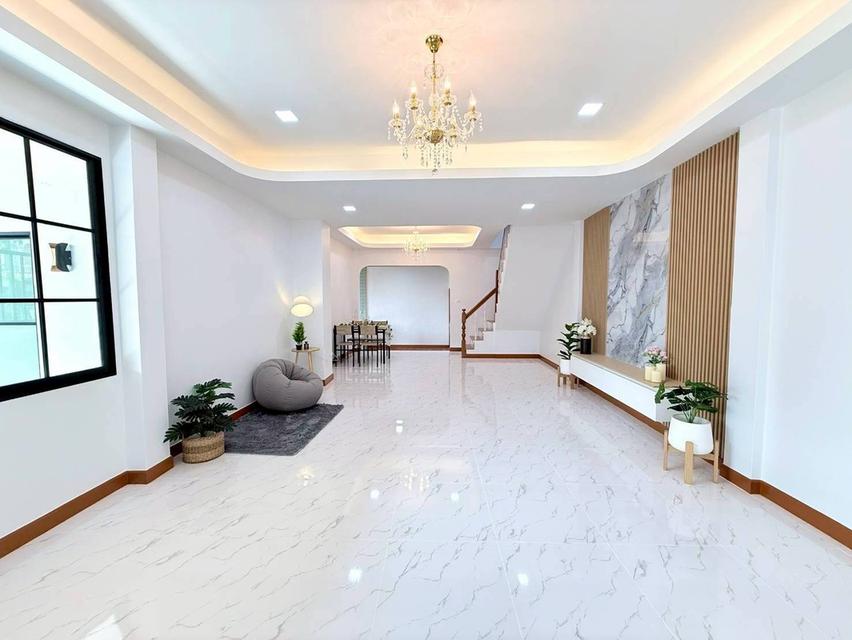 หลังมุม 32 ตรว. โซนเลียบวารี หนองจอก ฟรีโอน แบบนี้ต้องรีบ! 2