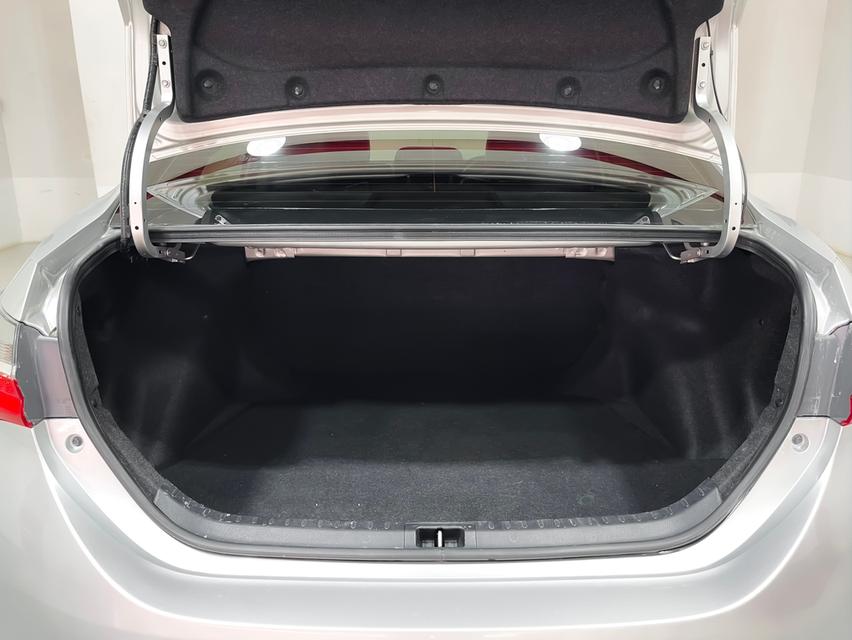 TOYOTA COROLLA ALTIS 1.8 ESPORT ปี 2019 สีบรอนซ์  เกียร์ AT  ไมล์ 56,XXX 6