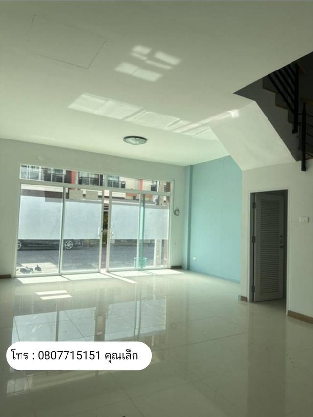 ขายบ้านทาวน์โฮม 3 ชั้น  5