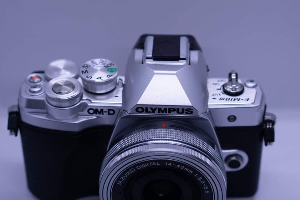 ส่งต่อกล้อง Olympus em 10iiii 4