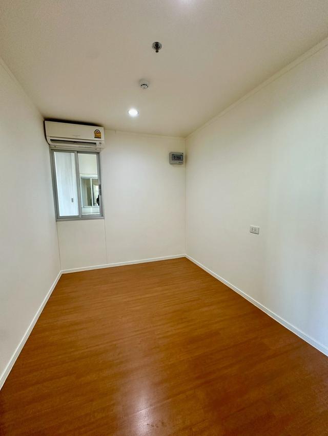 คอนโดมิเนียม ลุมพินีพาร์ค ติดรถไฟฟ้า 6