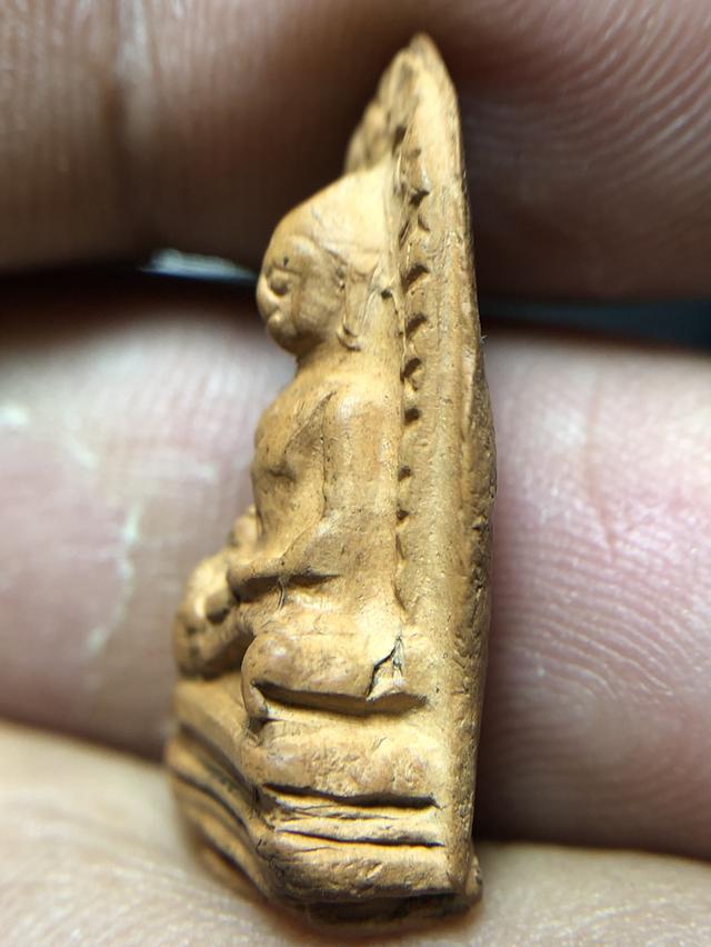 พระรอดกรุวัดมหาวันพิมพ์ใหญ่จังหวัดลำพูน รูปย่อยที่ 3