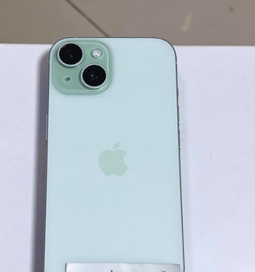 iPhone 15 สีเขียว สวยสภาพดี