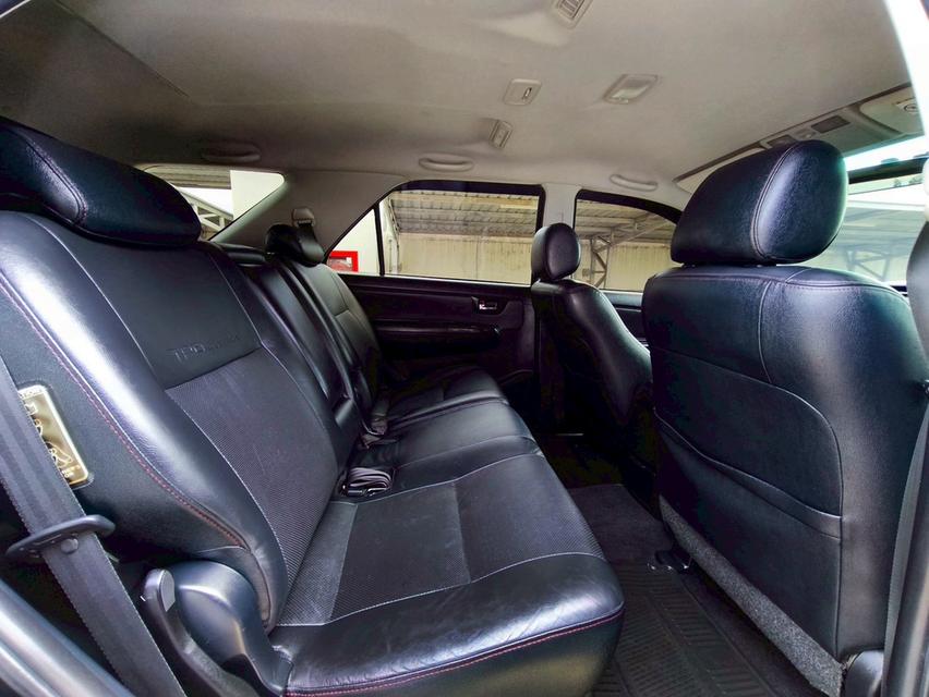 รหัสรถ CAT256 📌 2013 จด 15 Toyota Fortuner 3.0 V TRD Sportivo 4WD ขับ4 รุ่นท๊อปแต่งTRD 13