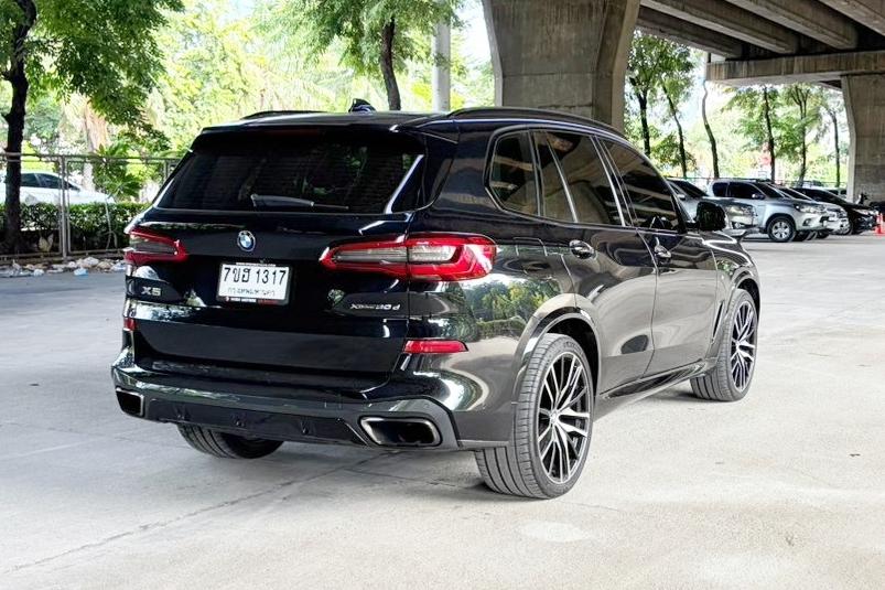 🚗 2022 BMW X5 xDrive30d M Sport AT รูปที่ 5