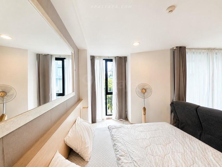 For Rent — Pool View Studio Condo at Acqua Condo JomtienStudio condo for rent at Acqua Condo Jomtien, located near Jomtien Night Market 8