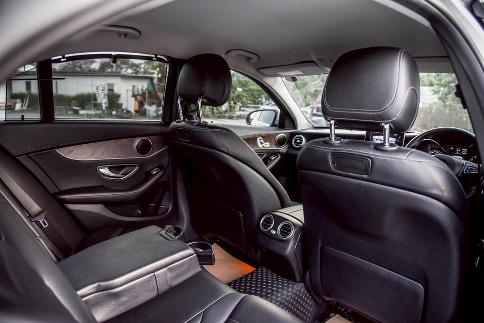 รหัสรถ CBL7117 Mercedes-Benz C350e 2.0 Exclusive AT 2017 12