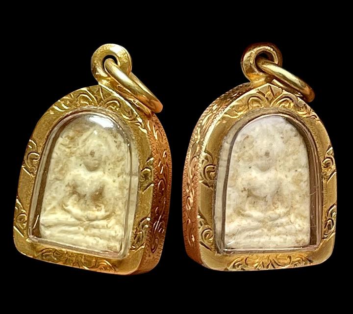 พระซุ้มกอ พิมพ์เล็ก มีลายกนก กรุกำแพงเพชร กรอบทอง 3