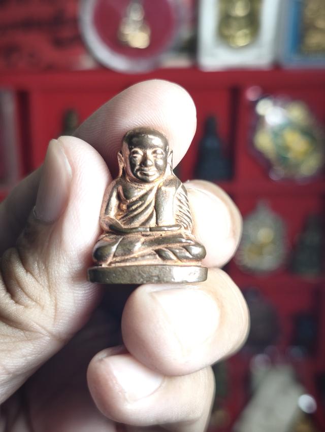 หลวงพ่อเงิน รุ่นมหาเศรษฐีบุญบารมี ปี51 6