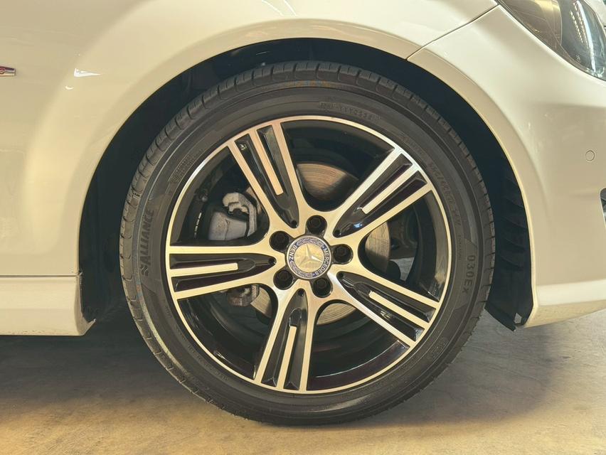 Mercedes-Benz C200 W204 Edition C AMG Sport พิเศษ ตัวสุดท้าย ปี 2014 16