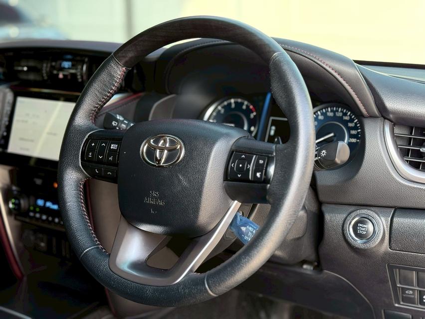 Toyota Fortuner 2.4Commanedr ปี22 รูปที่ 11