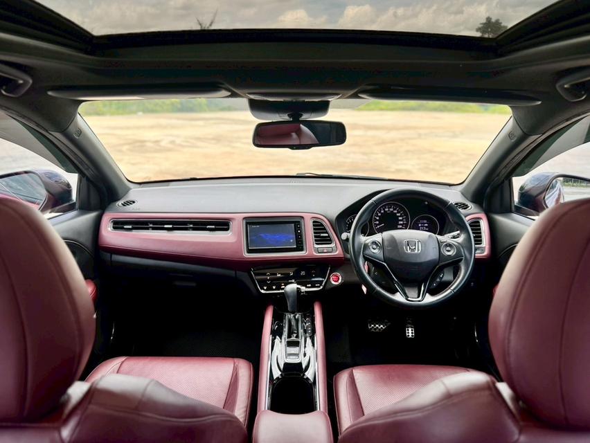 HONDA HRV 1.8 RS TOP SUNROOF (mnc)ปี 20 สีแดง  ออโต้  13