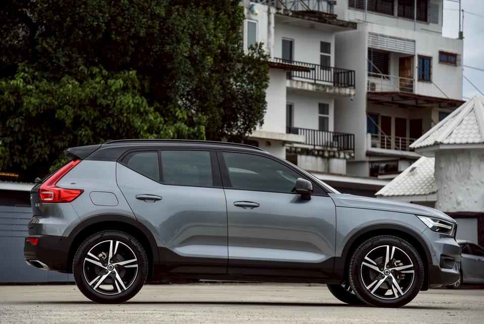 รหัสรถ CBL5711 🚗  XC40  T5 R-Design ยาง PIRELLI ปี 2024 SUV 9