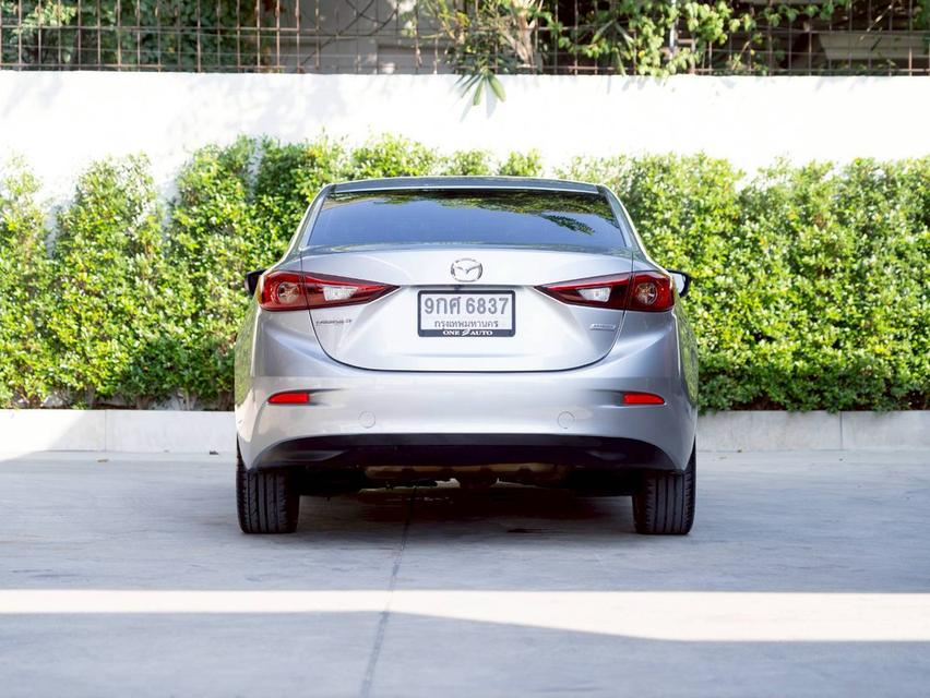 Mazda 3 2.0S ปี 2015 ♨️ #ประกันเครื่องเกียร์หลังการขาย3ปี / 30,000km. ♨️ 5