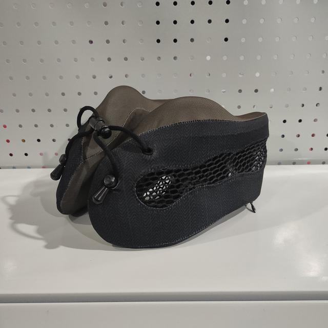 🔥หมอนรองคอ Cabeau Evolution cool neck pillow รูปที่ 2