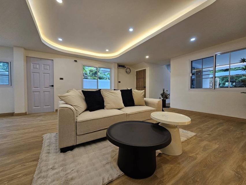 🏡🎉 ทาว์เฮ้าส์สองชั้น รีโเนวทใหม่ ตกแต่งพร้อมอยู่ ทำเลใกล้เมือง #ช้างเผือก - ราคา 2.49 ล้านบาท 🔥新建房屋出售 2 卧室 3 卫生间 - 价格 2.49 MB 🔥 2