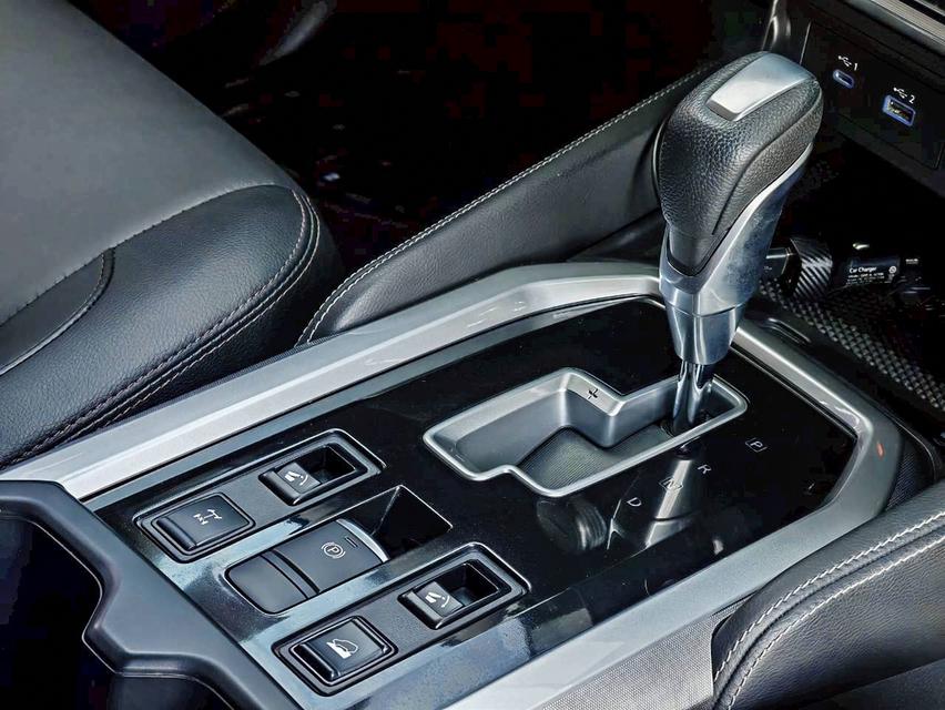 2022 NISSAN TERRA 2.3VL 4WD ดีเซล 6