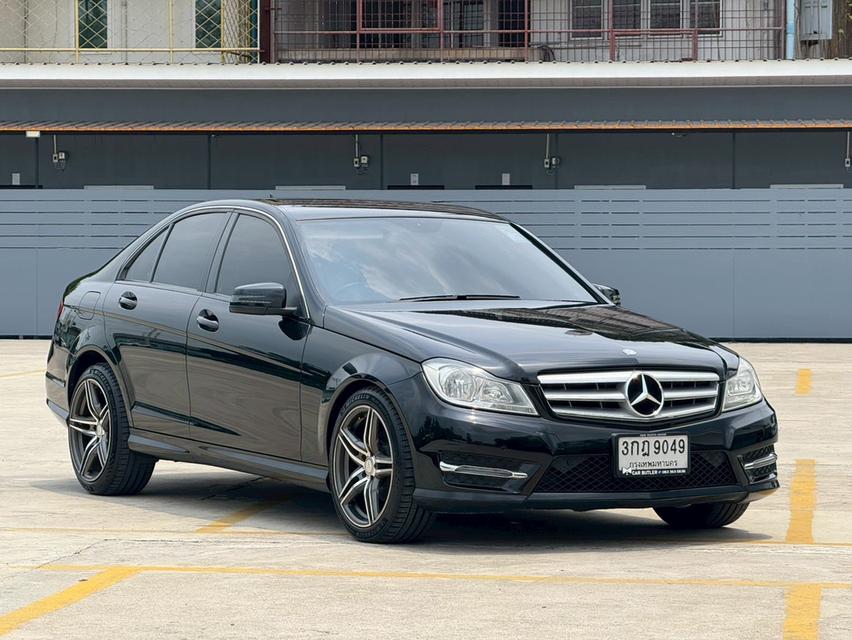 Benz C200 CGI Avantgarde ปี2013 จด 2014
