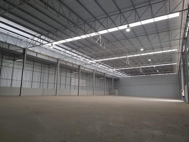 ให้เช่าโกดัง 960 ตรม. ย่านลาดกระบัง ถ.พัฒนาชนบท 3 รถใหญ่ และตู้ container เข้า-ออกได้ 3
