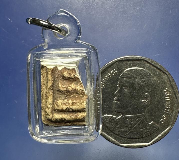 ชิ้นส่วนพระสมเด็จพิมพ์ใหญ่บางขุนพรหม 9