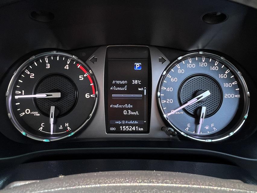 TOYOTA HILUX REVO DOUBLE CAB 2.8 HIGH 4WD ปี 2022 AUTO 4X4 สภาพนางฟ้า รูปที่ 15