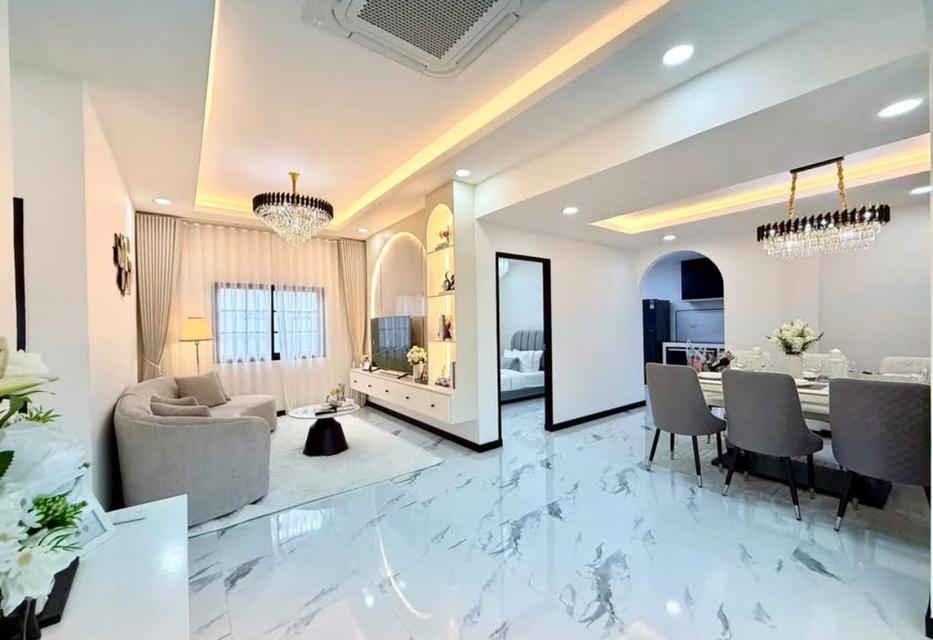 บ้านเดี่ยวพื้นที่กว้าง ทำเลหนองใหญ่ ใกล้พัทยาเหนือ บ้านสวยรีโนเวท ตกแต่งใหม่ทั้งหลัง 2