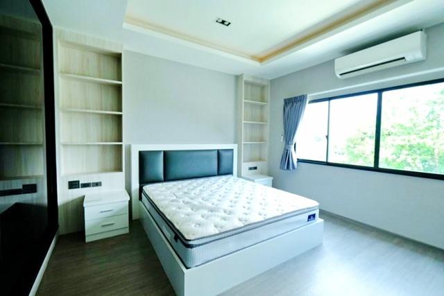 จัดเต็มเฟอร์ฯ MRT มัยลาภ เลียบด่วนเอกมัย ถูกสุดในโครงการ 3 นอน รามอินทรา เดอะวอล์ค เกษตร-นวมินทร์ 800 ม. ให้เช่าทาวน์โฮม 6