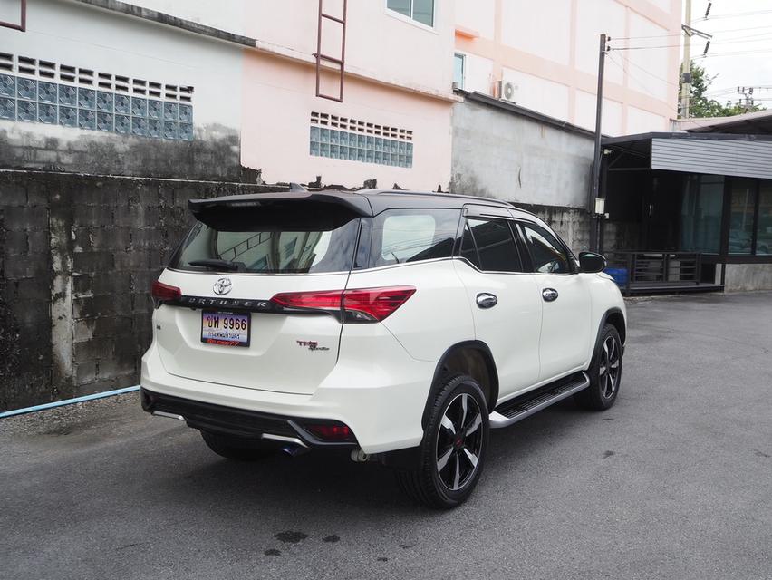 TOYOTA FORTUNER 2.8 TRD SPORTIVO BLACK TOP 2WD ปี 2020 6