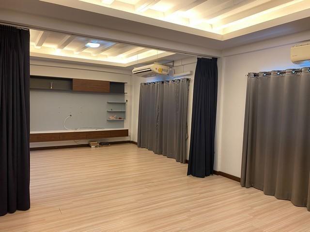 ให้เช่าอาคารพาณิชย์ 4.5 ชั้น 2 คูหา 24 ตรว. ซอยลาดพร้าว 128 ทับ 4 ใกล้ MRT ลาดพร้าว101 6