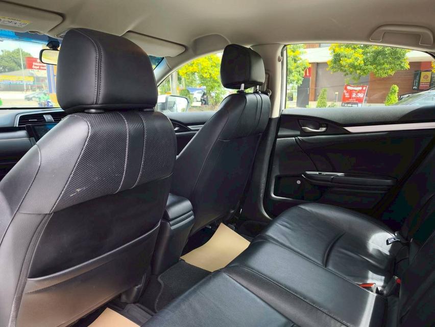 รหัสรถ KPV6552 2019 HONDA CIVIC 1.8 EL Top สุด 10