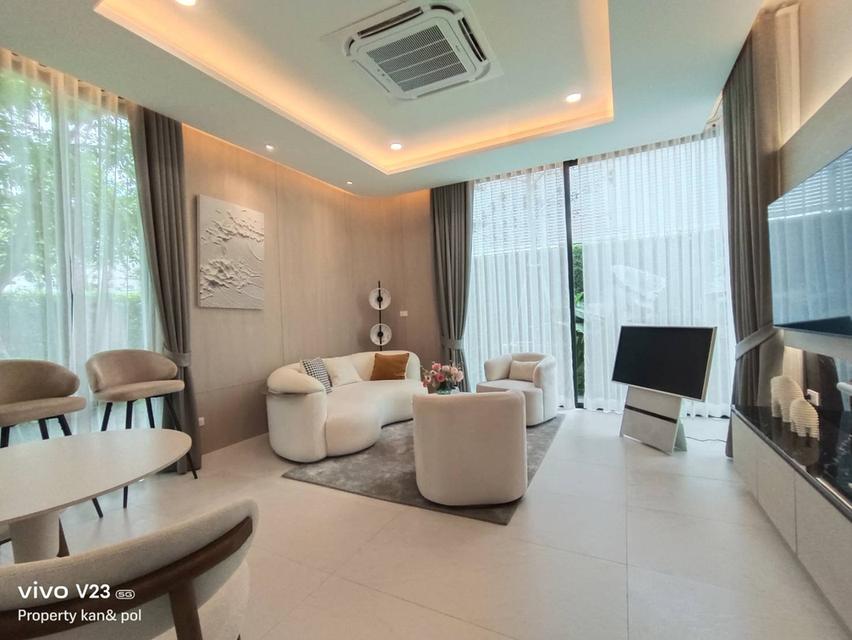 ขายบ้านเดี่ยวหรู Private Pool Villa บ้านใหญ่ 238 ตร.ว. พื้นที่ใช้สอยกว่า 720 ตร.ม. มาพร้อม 4 ห้องนอน* และที่จอดรถมากกว่า 6 คัน*  3