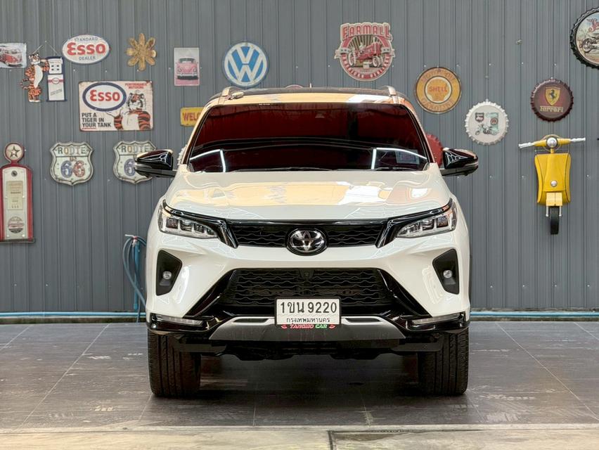 TOYOTA FORTUNER 2.8 Legender 4WD  ปี2020Topสุด  รถบอดี้เดิม สวยดุดัน โคตรคุ้ม รูปที่ 2
