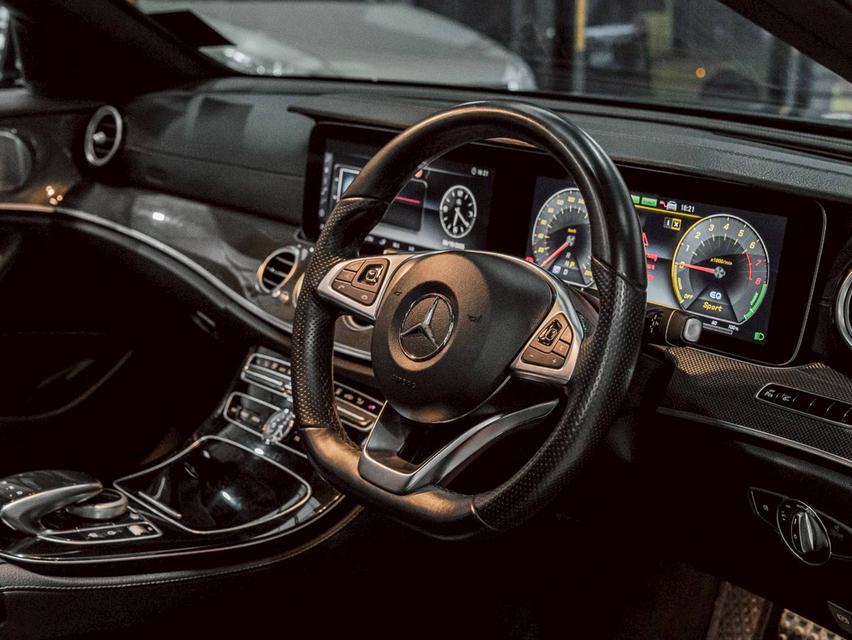 รหัสรถ 67GG5828 BENZ E350e AMG W213 ปี 2019