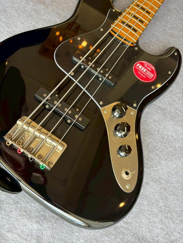 Squier Classic Vibe 70's Jazz Bass - Black เบสไฟฟ้า (ซื้อเอามาตั้งโชว์)
