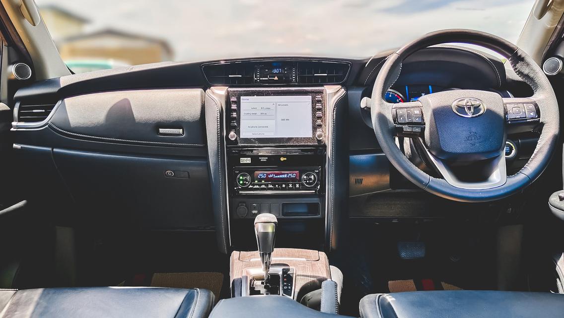 🎯 TOYOTA Fortuner 2.4 Leader A/T ปี 2023 💯🚘 รถสีเทา 🚘💯 รถบ้านแท้ มือเดียวป้ายแดง 💯🕰 รูปที่ 11