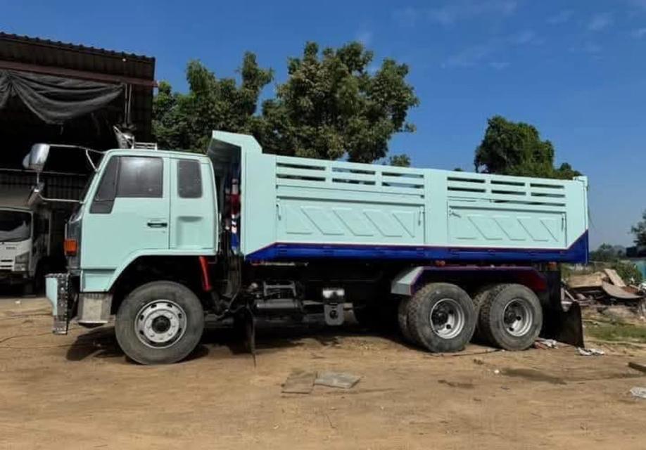 ปล่อยรถ Isuzu Rocky 10 ล้อดั้มพ์ ปี 2016 4