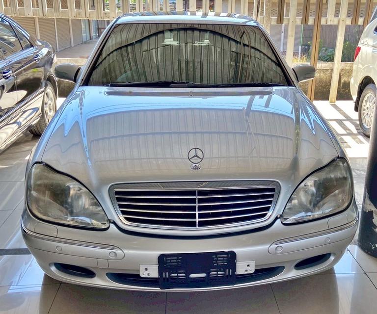 S-Class ของสะสมของหายาก Mercedes-Benz S320L W220 ปี 2000