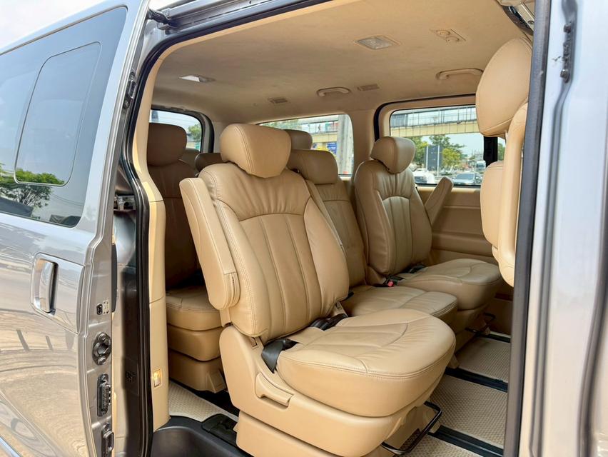 2015 HYUNDAI H-1 2.5 ELITE 6