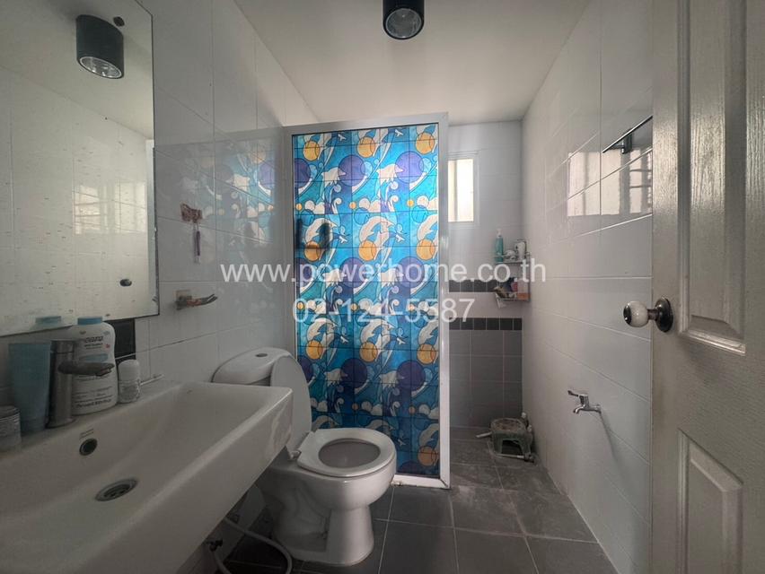 หมู่บ้าน เดอะทรัสต์วิลล์ วัชรพลหทัยราษฏร์ ใกล้ตลาดมารวย ซ.หทัยราษฏร์ ถนนหทัยราษฏร์ ต.บึงคำพร้อย อ.ลำลูกกา จ.ปทุมธานี 12