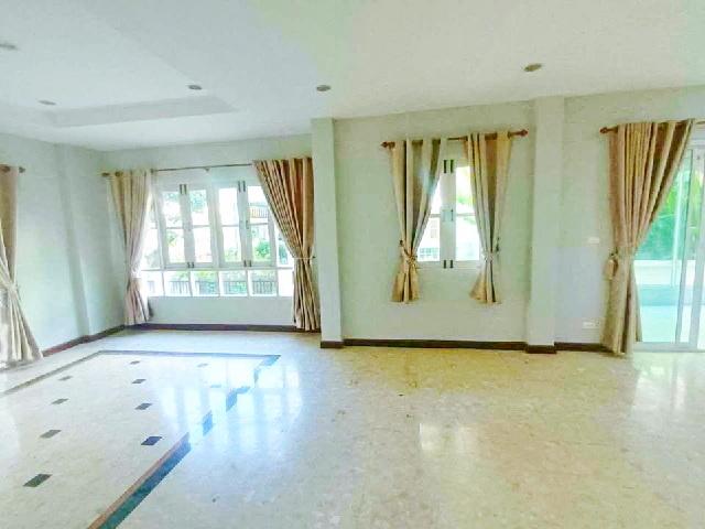 รร.นานาชาติสารสาสน์วิเทศศึกษา 900ม. ประชาอุทิศ98 บ้านเดี่ยว 2ชั้น 4นอน 62ตร.วา.242ตร.ม. 2 น้ำ ตลาดประชาอุทิศ90 700ม.